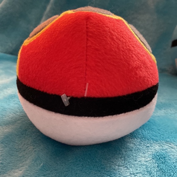 💕 Preloved Set Of 3 Pokémon Balls 🔴⚪️🔵 - Picture 5 of 16